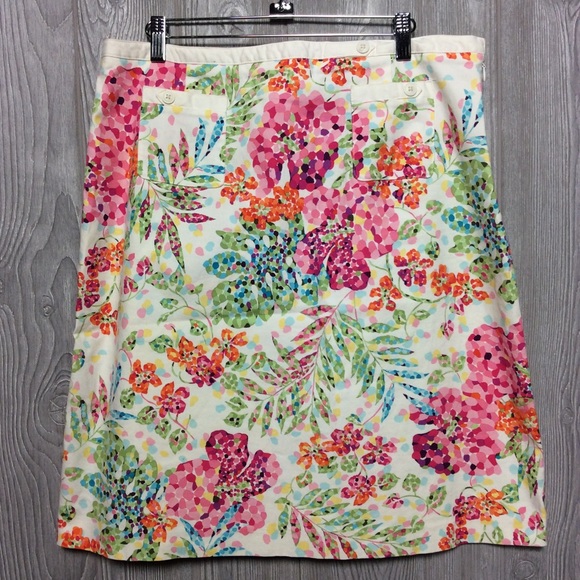 Talbots Dresses & Skirts - Talbots Floral Skirt PLUS SIZE 16